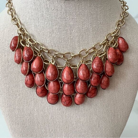 Gold Tone Chain Coral Stone Bib Necklace - Picture 1 of 4